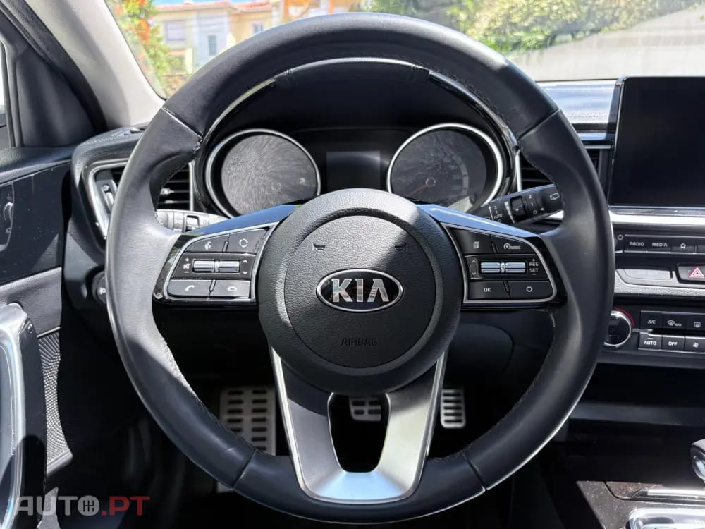 Kia Ceed SW 1.4 T-GDI Drive+SRF 7DCT