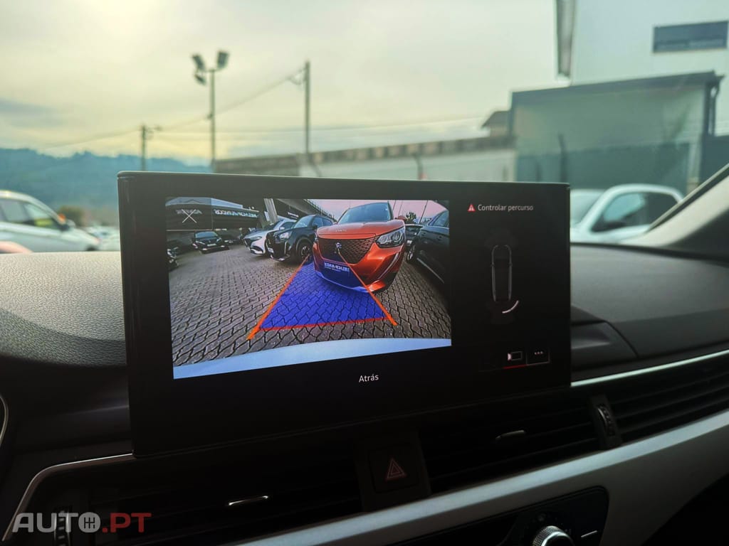 Audi A4 Avant 30 TDI S tronic