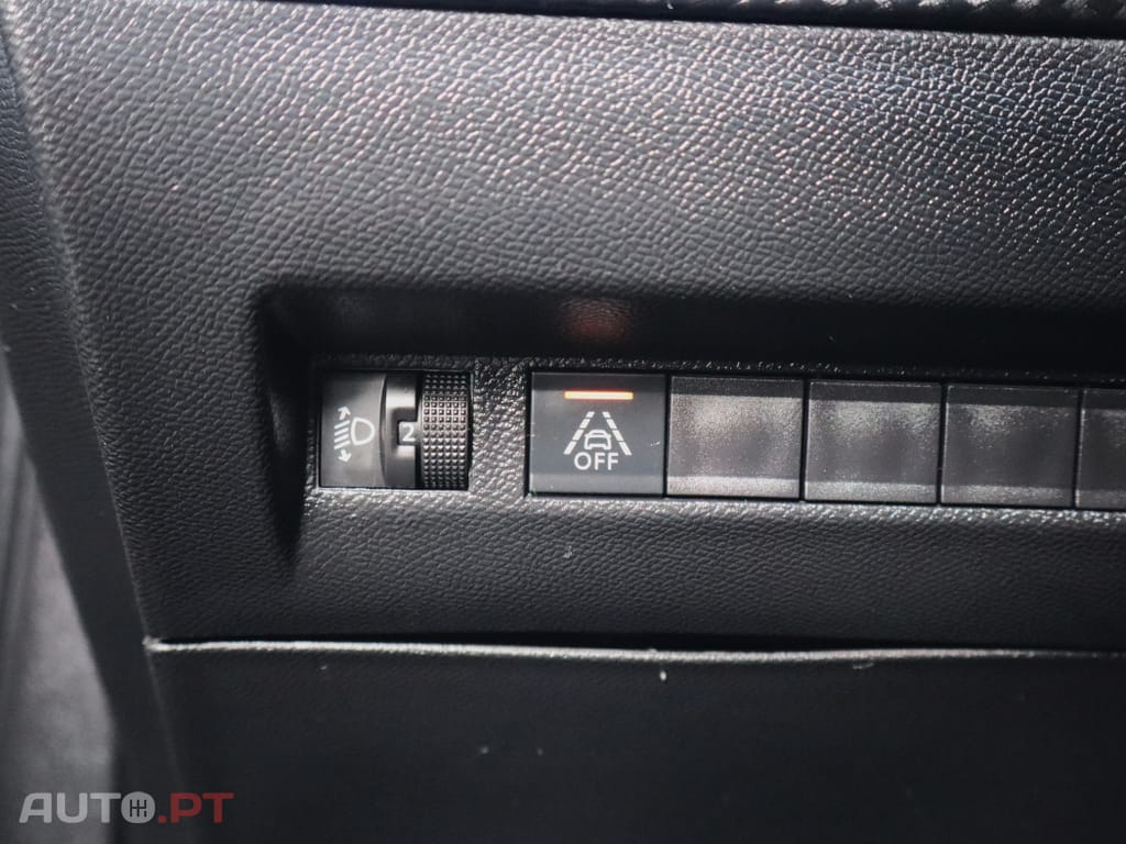 Peugeot 2008 1.5 BlueHDi Allure Pack EAT8