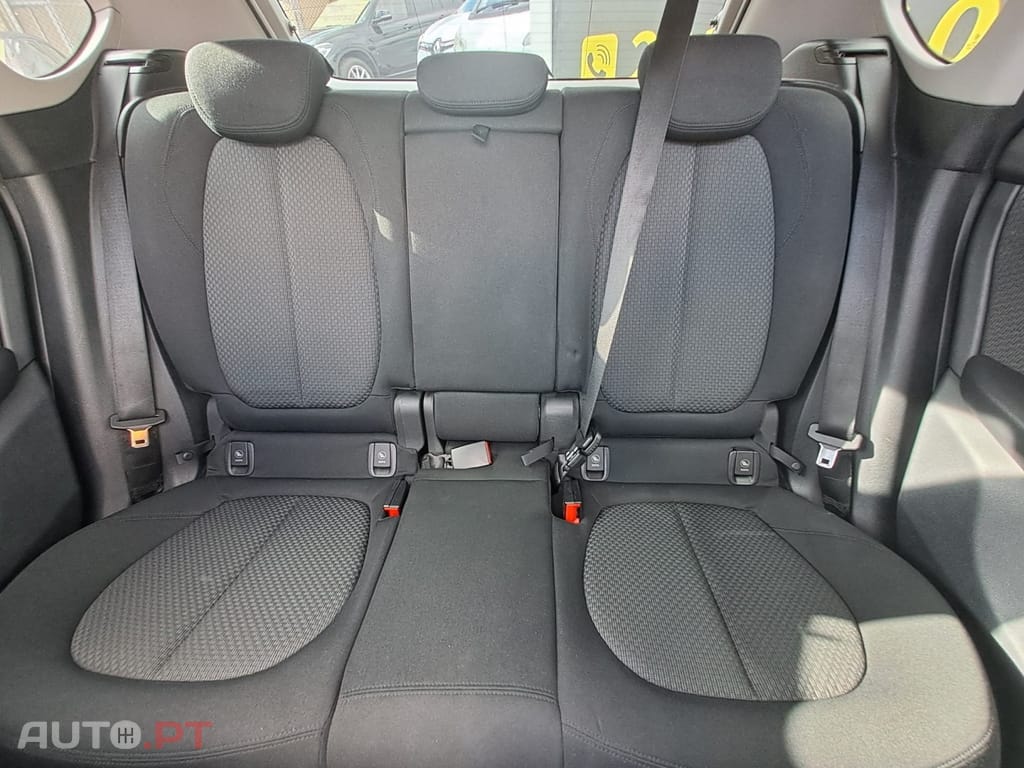 BMW 216 d Advantage