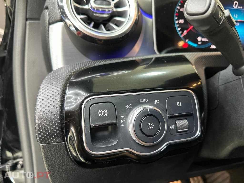 Mercedes-Benz A 180 d AMG Line Aut.