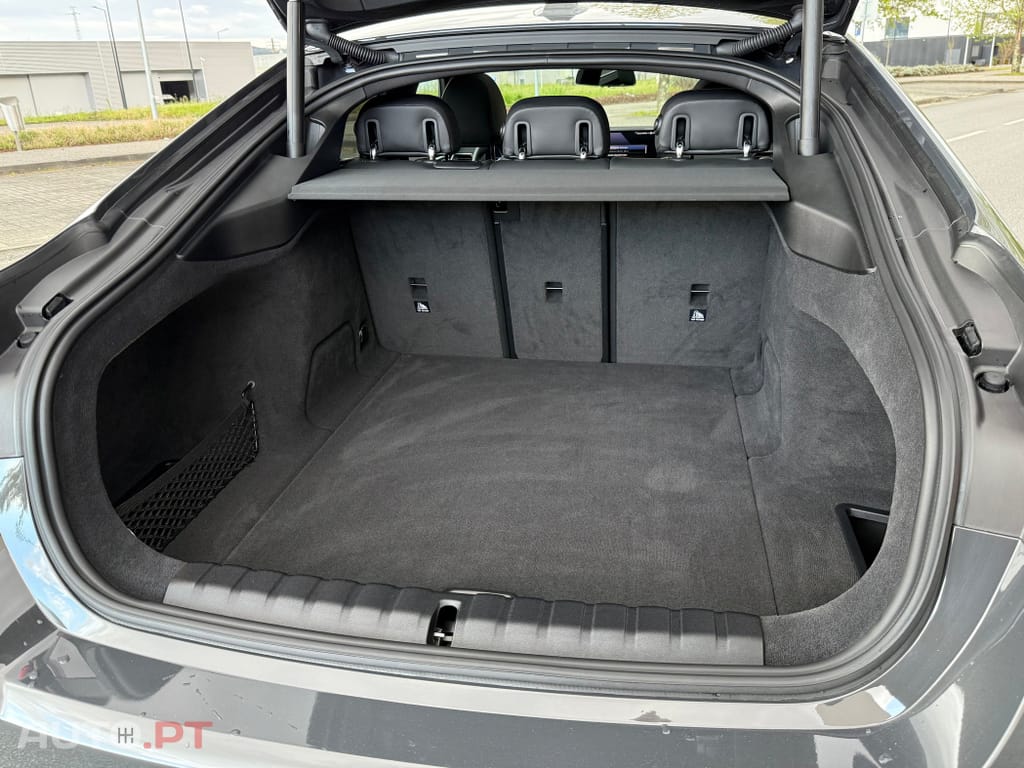BMW i4 eDrive40 Desportiva M