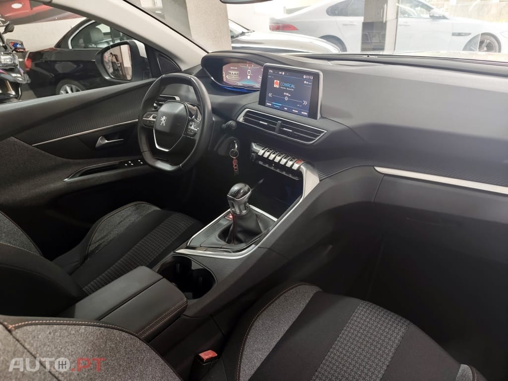 Peugeot 3008 1.6 BlueHDi Active