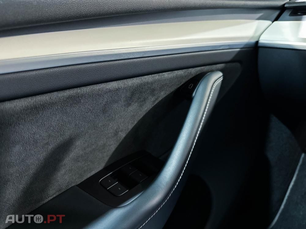 Tesla Model Y Standard
