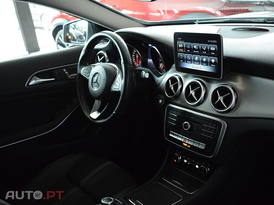 Mercedes-Benz GLA 220 d AMG Line