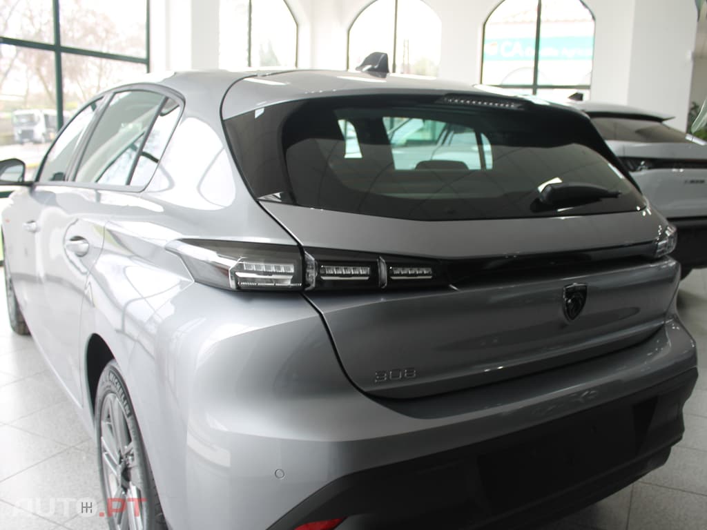 Peugeot 308 Style 1.5 BLUEHDI 130 CV