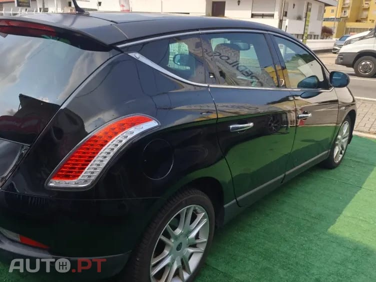Lancia Delta 1.6 M-Jet Platinum