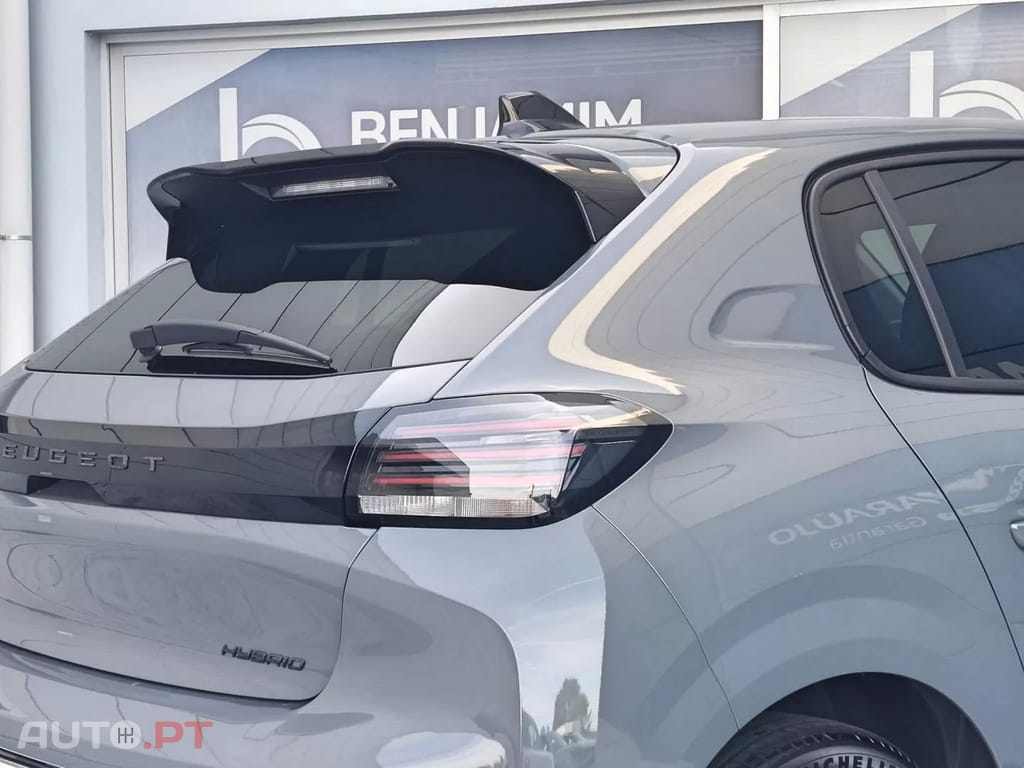 Peugeot 208 1.2 Hybrid Allure e-DCS6