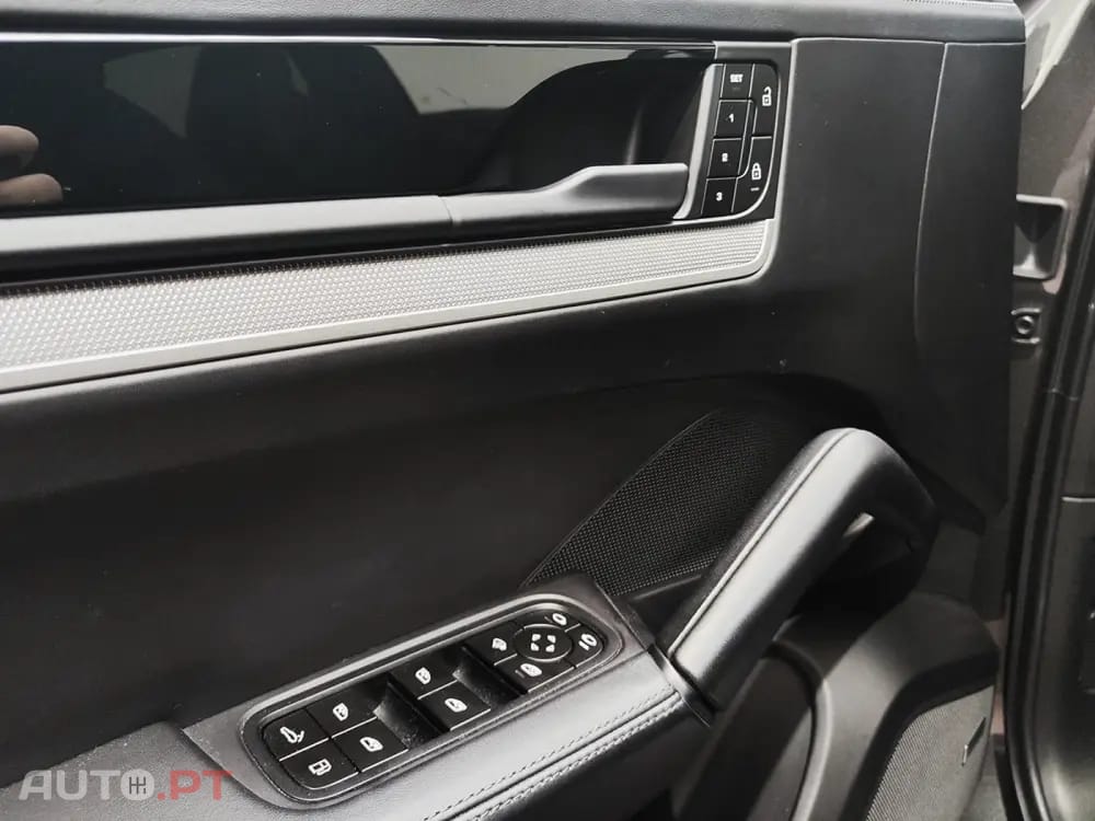 Porsche Cayenne E-Hybrid