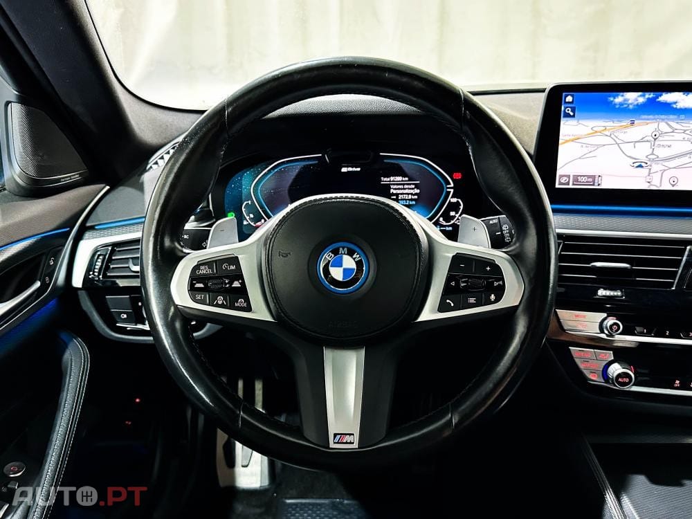 BMW 530 e Pack Desportivo M