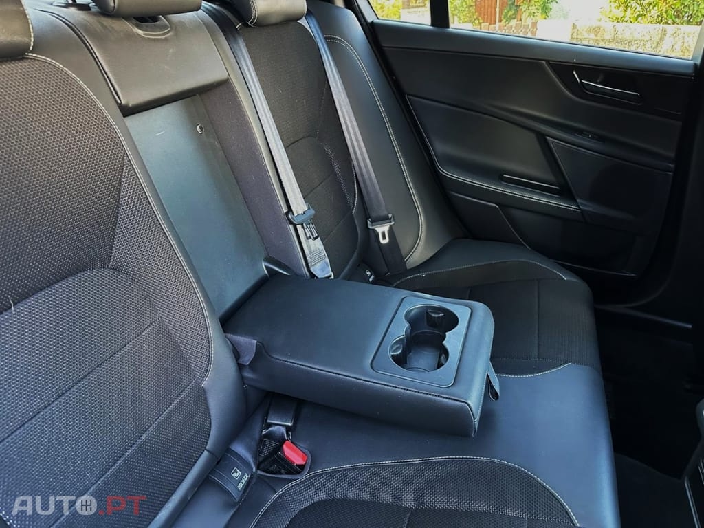 Jaguar XE 2.0 D R-Sport Aut.