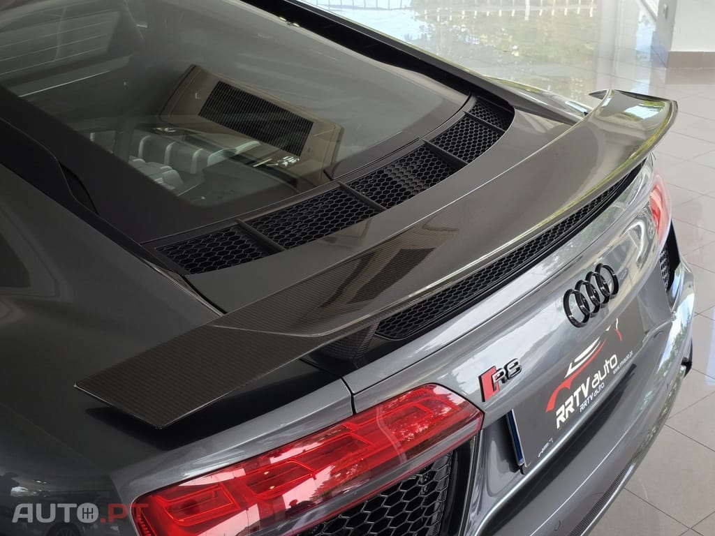 Audi R8 V10 plus 5.2 FSI quattro S tronic