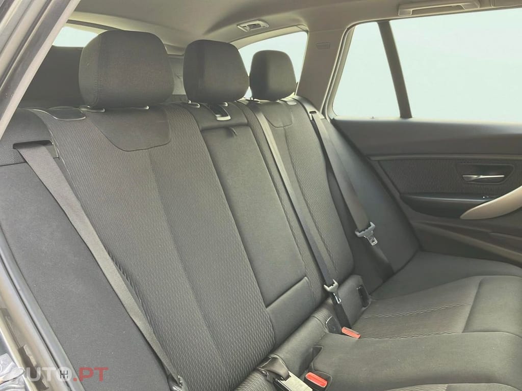 BMW 318 d Auto