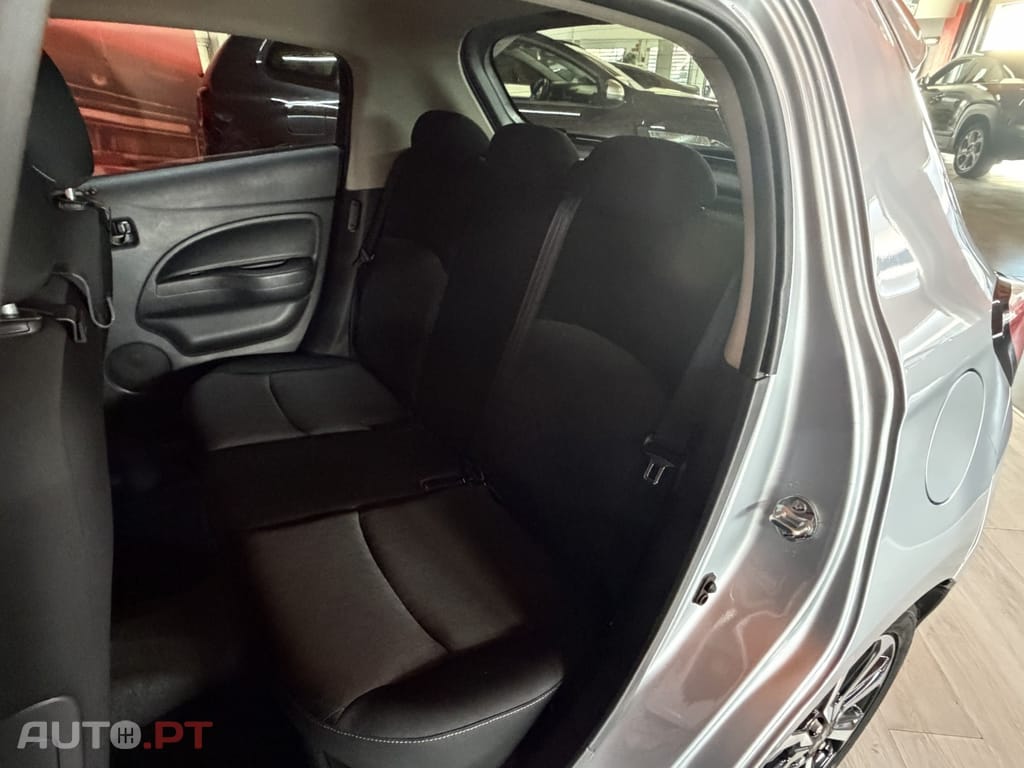 Mitsubishi Space Star 1.2 Intense Connect Edition