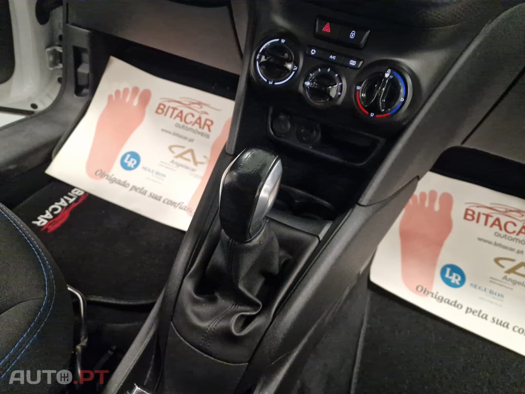 Peugeot 208 1.6 BlueHDi Style