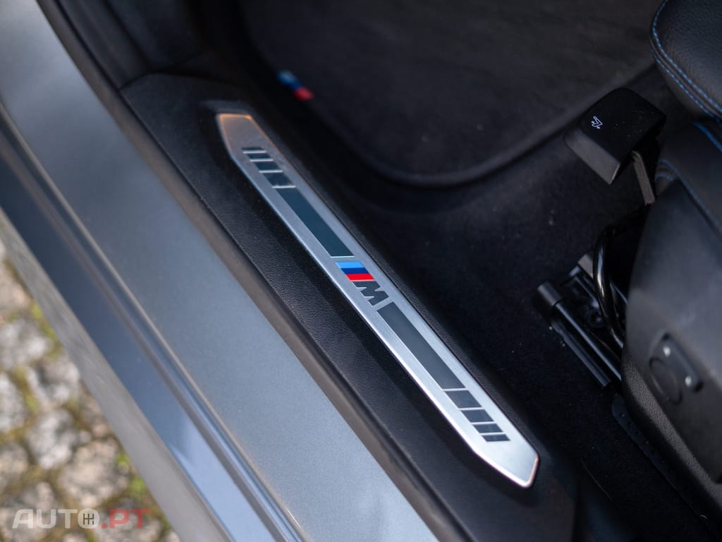 BMW 216 d Pack Desportivo M