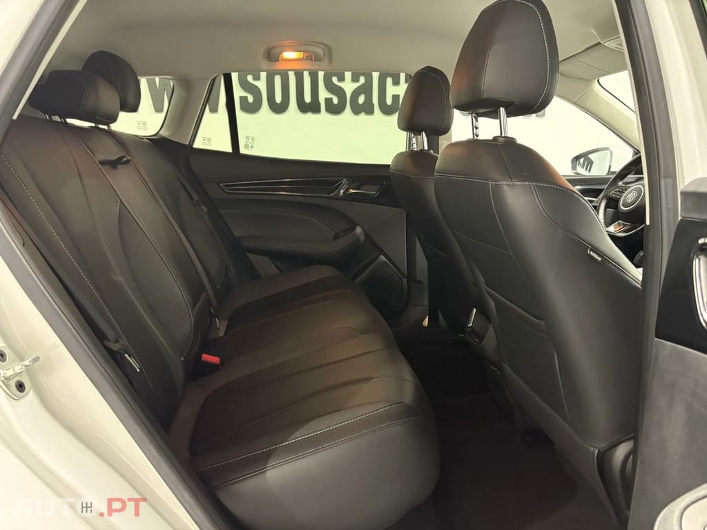 MG MG5 61 kWh Luxury