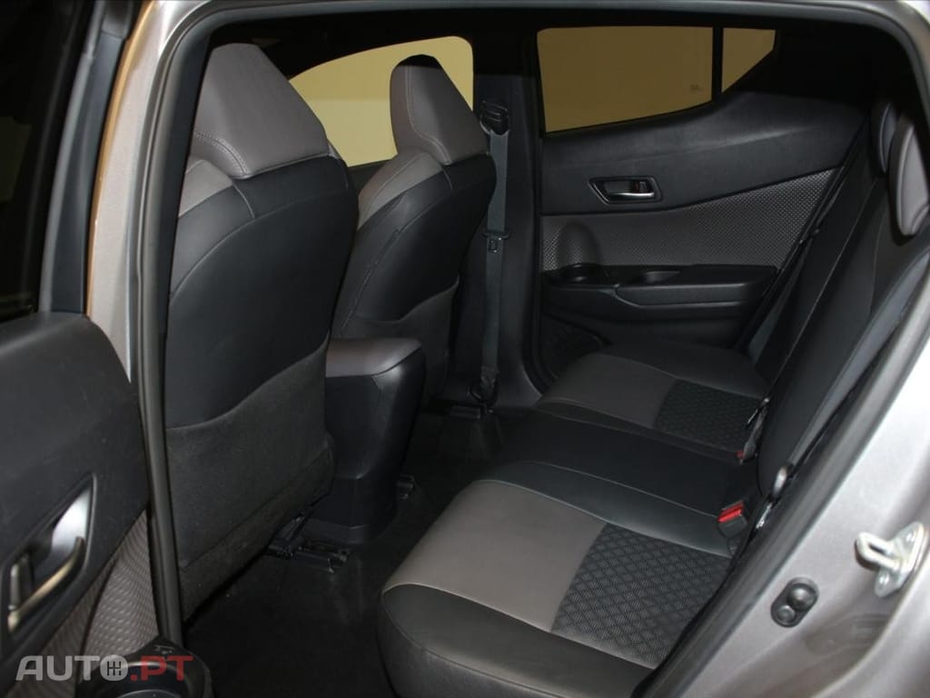 Toyota C-HR 1.8 Hybrid Distinctive
