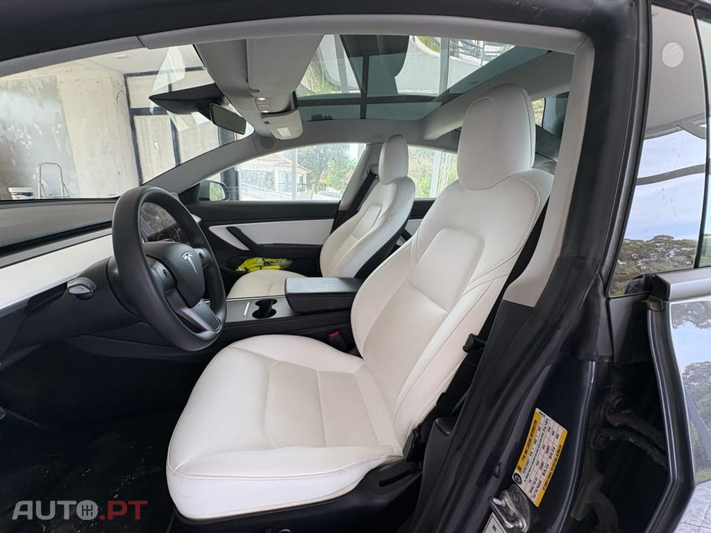 Tesla Model 3 Long-Range Dual Motor AWD