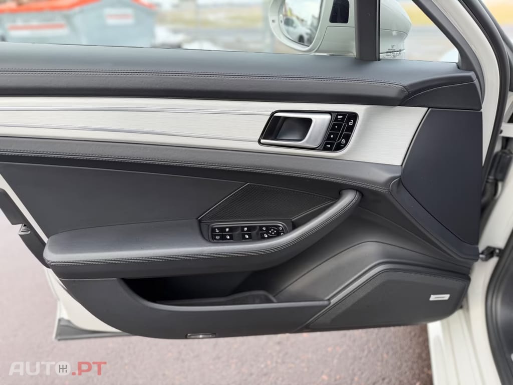 Porsche Panamera 4 E-Hybrid Sport