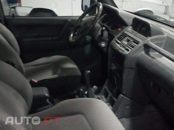 Mitsubishi Pajero 2.5 TD GLX