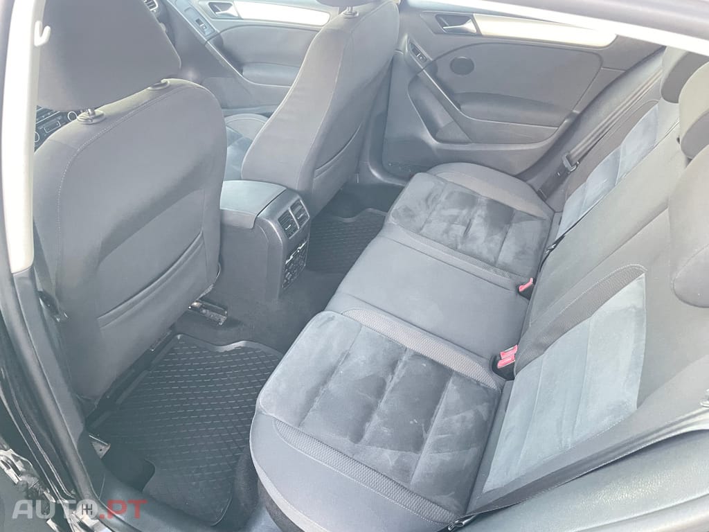 Volkswagen Golf 1.6 TDi Confortline