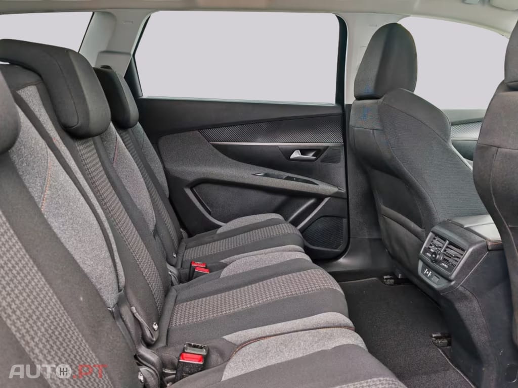 Peugeot 5008 130CV  EAT8 BlueHdi ACTIVE BUSINESS