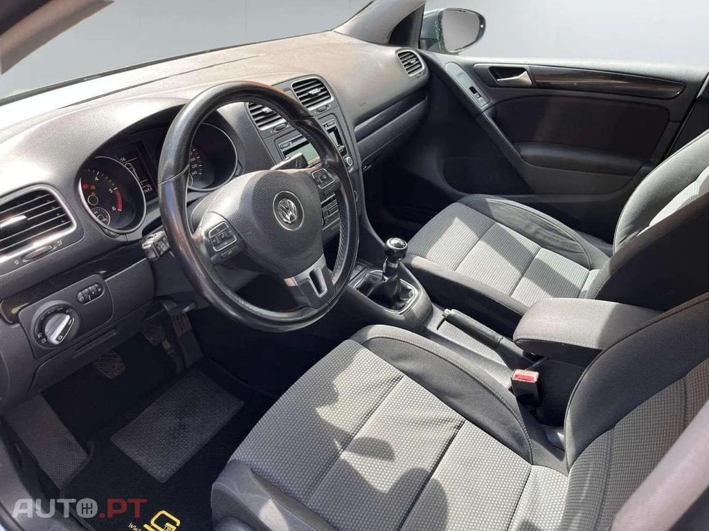Volkswagen Golf 1.6 TDI CONFORTLINE