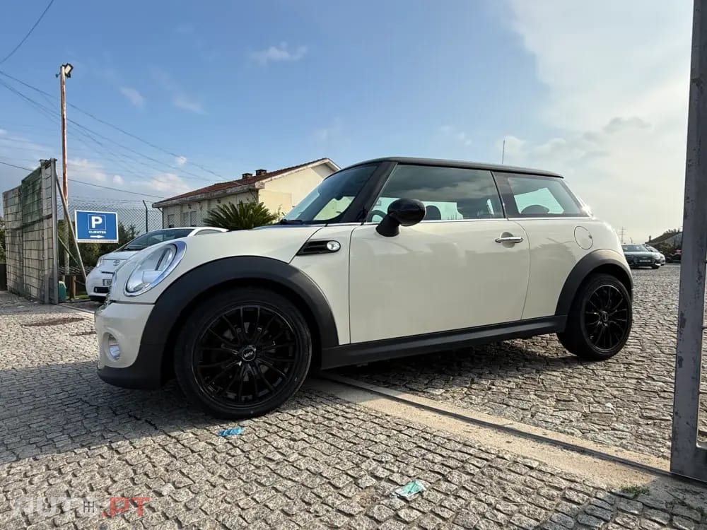 MINI Cooper One D