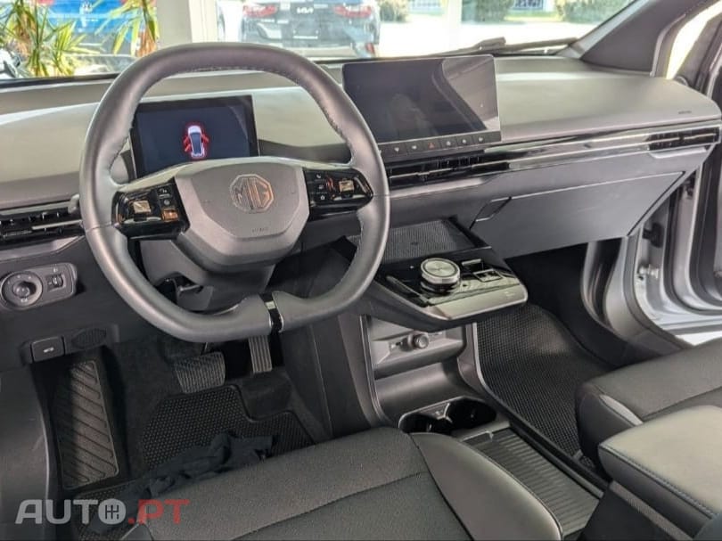 MG MG4 64 kWh Luxury