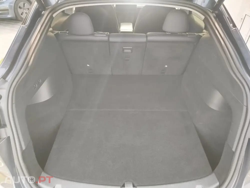 Tesla Model Y Long Range Tração Integral