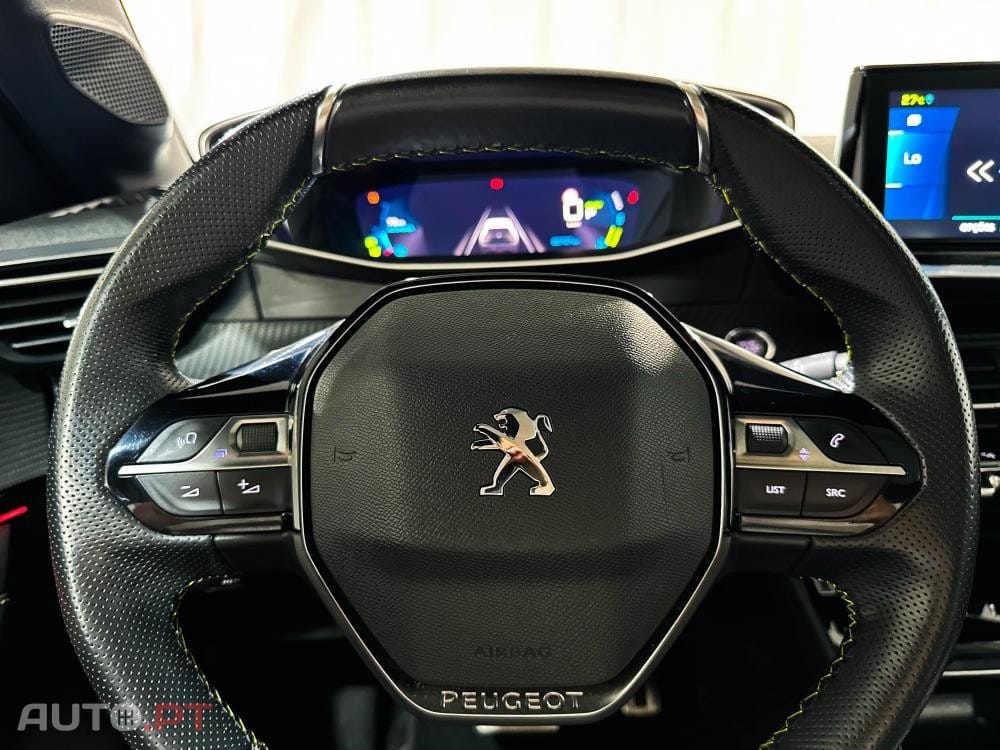Peugeot E-208 50 kWh GT Pack
