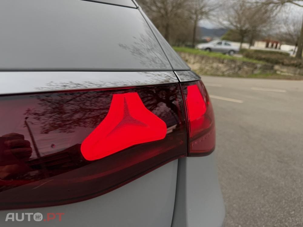 Mercedes-Benz E 300 e AMG Line