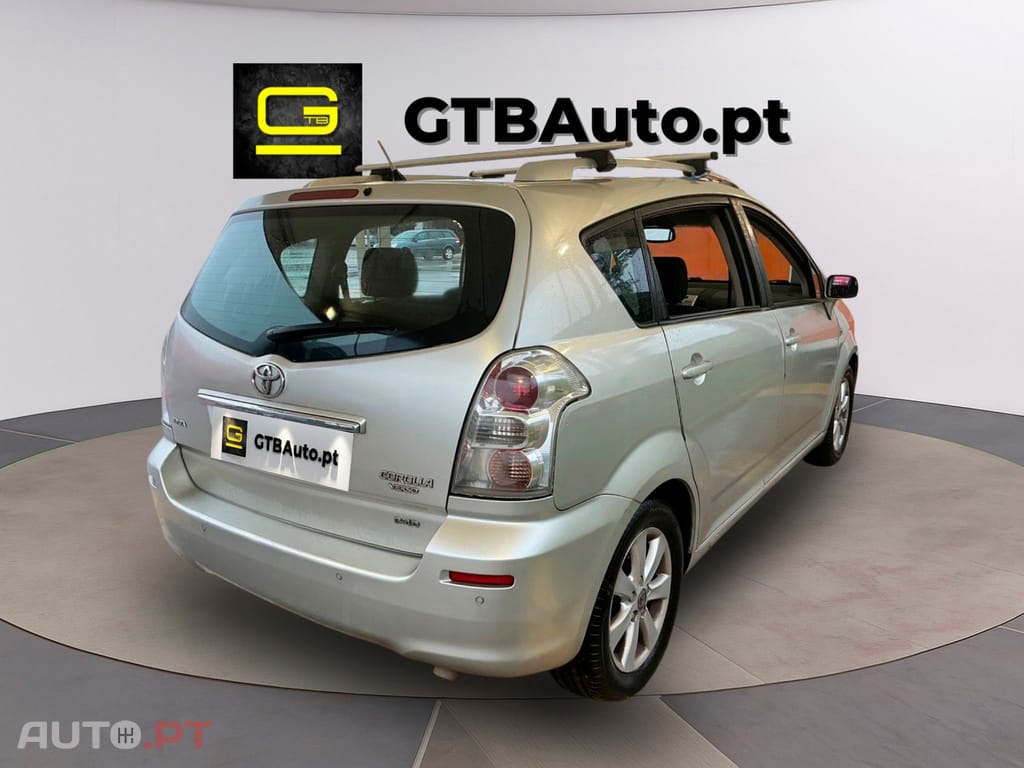 Toyota Corolla Verso 2.2 D-4D 7 lugares 