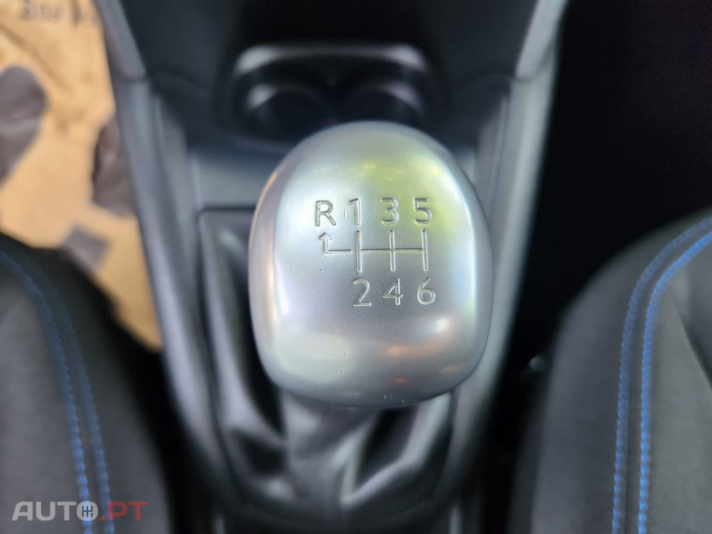 Peugeot 208 1.5 BlueHDi Signature