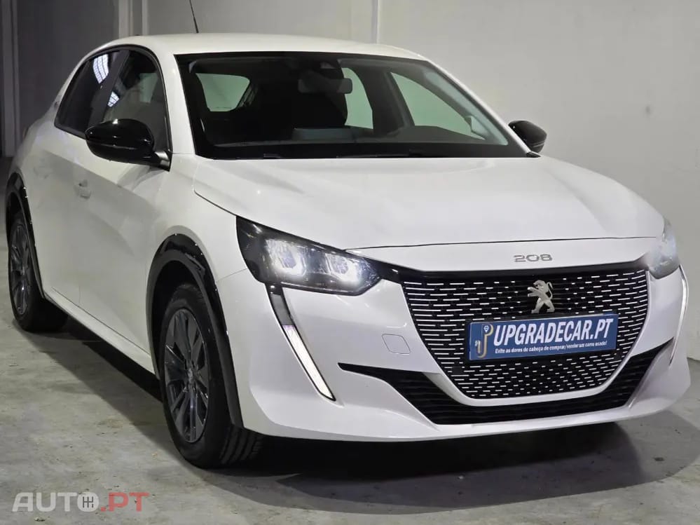 Peugeot E-208 50 kWh SE Style