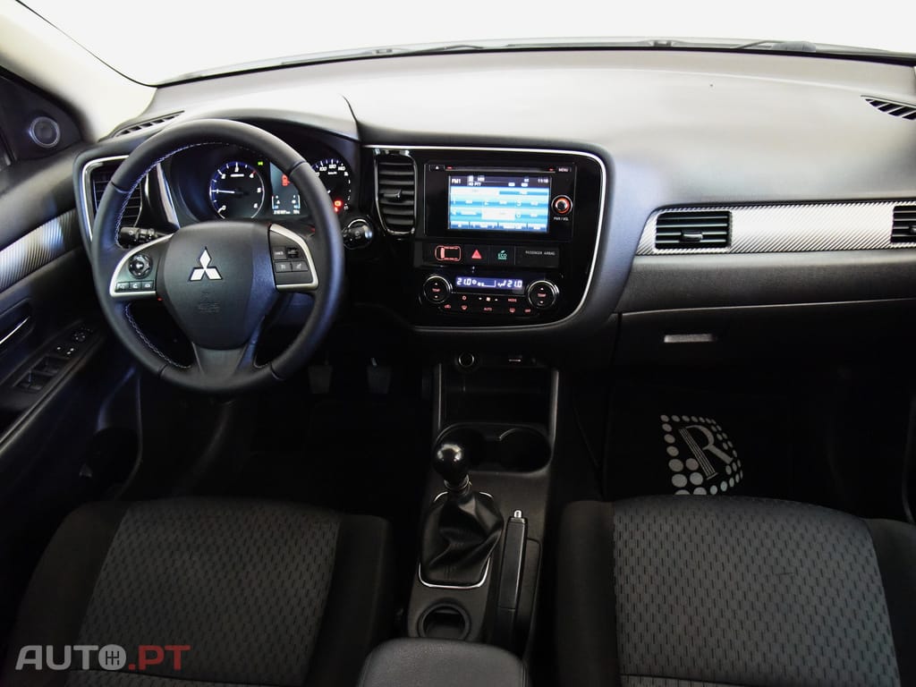 Mitsubishi Outlander 2.2 DI-D Instyle