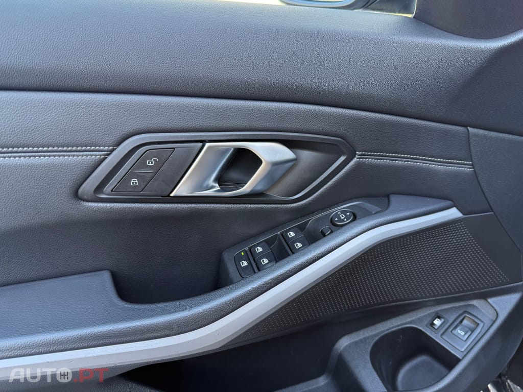 BMW 320 e Touring Corporate Edition Auto