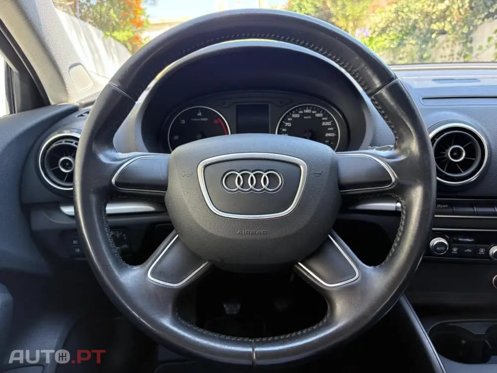 Audi A3 1.6 TDI Attraction