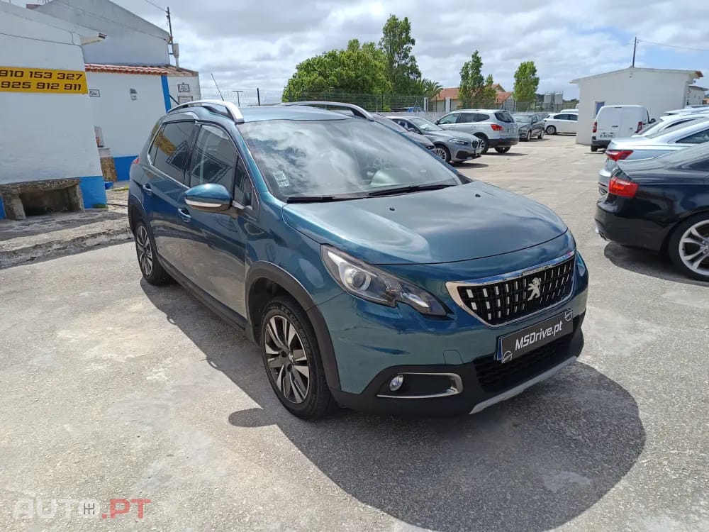 Peugeot 2008 1.2 VTi Active
