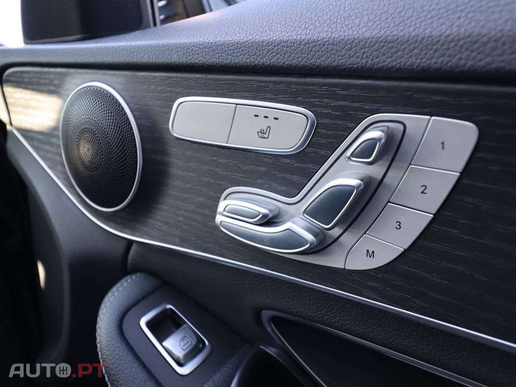 Mercedes-Benz C 300 BlueTEC Hybrid AMG Line