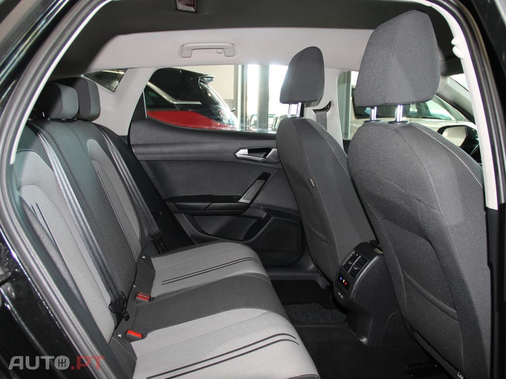 SEAT Leon 2.0 TDI Style — fotografia 9