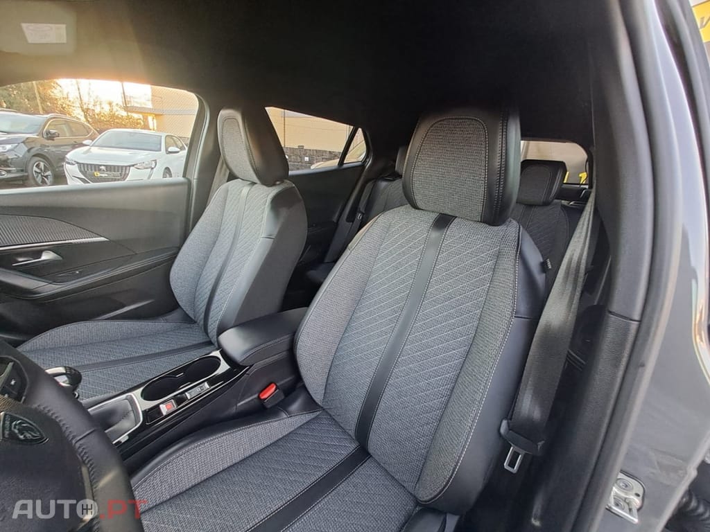 Peugeot 2008 PureTech 100 Stop&Start Allure