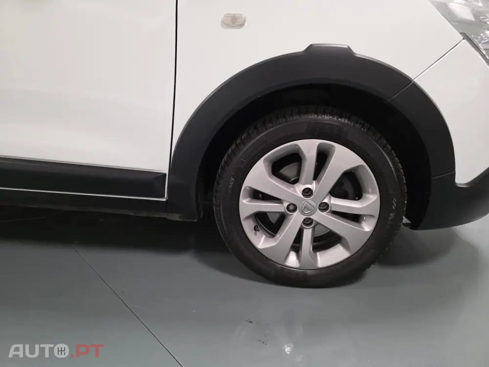 Dacia Lodgy 1.2 STEPWAY