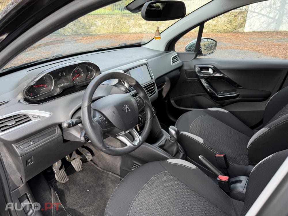 Peugeot 208 1.4 HDi Active