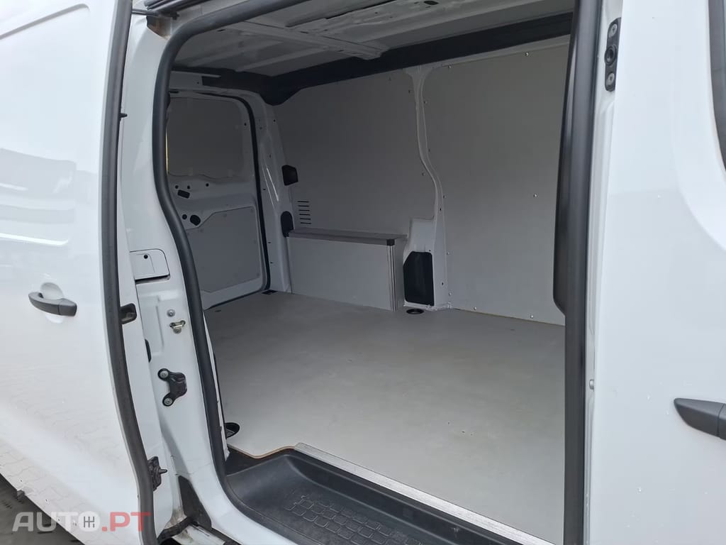 Peugeot Expert 2.0 BlueHDi L2