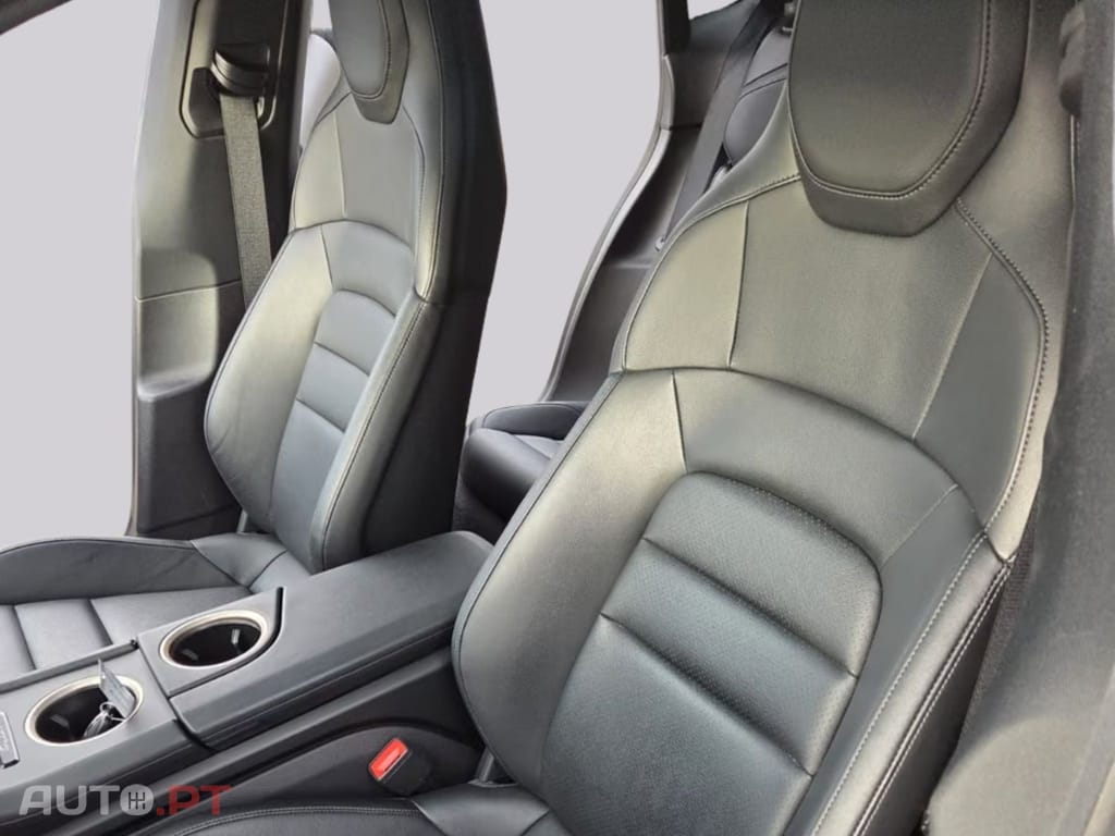 Porsche Taycan I.V.A DEDUTIVEL