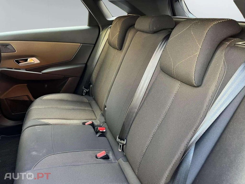 DS DS7 Crossback 1.5 BlueHDI EAT8