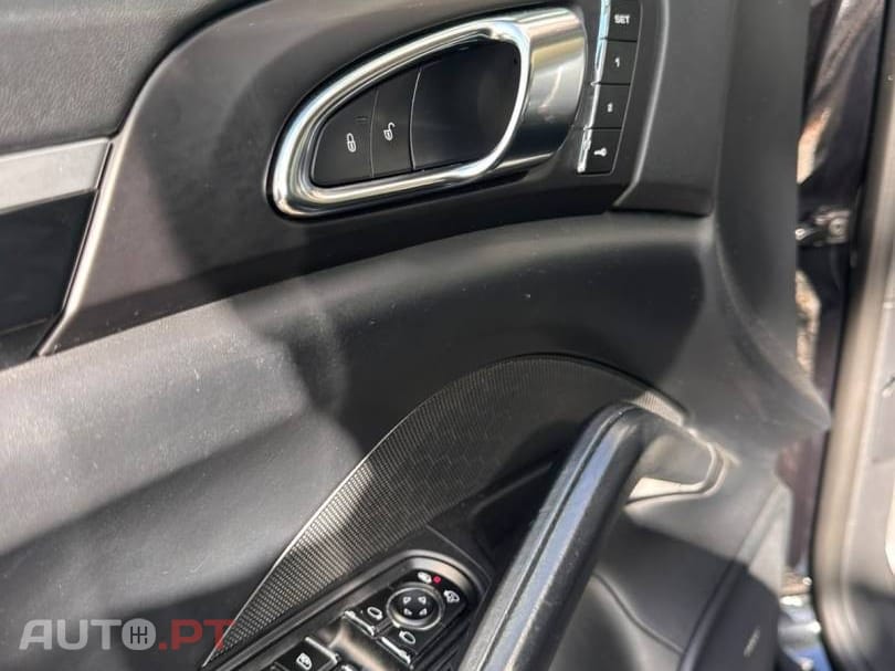 Porsche Cayenne Platinum Edition