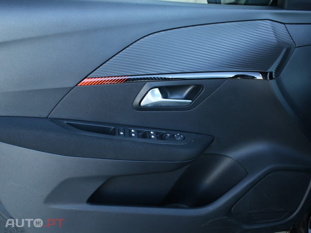 Peugeot E-208 50 kWh Active Pack